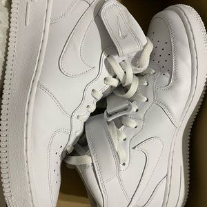 Nike Air Force 1 Mid